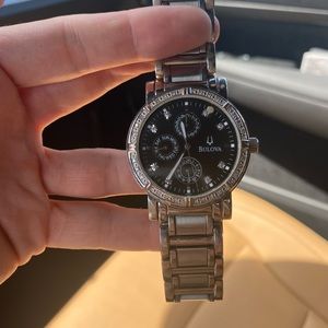 Men’s watch! Great shape and looks very stylish on